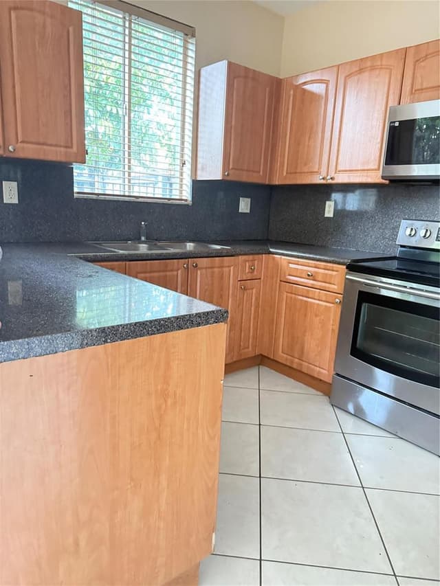 1433 SE 24th Court # 261, Homestead FL 33035 - Homestead, FL - Photo 4