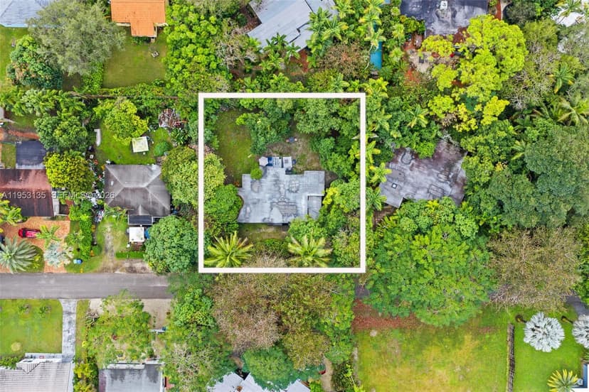 5942 SW 60th St, South Miami FL 33143