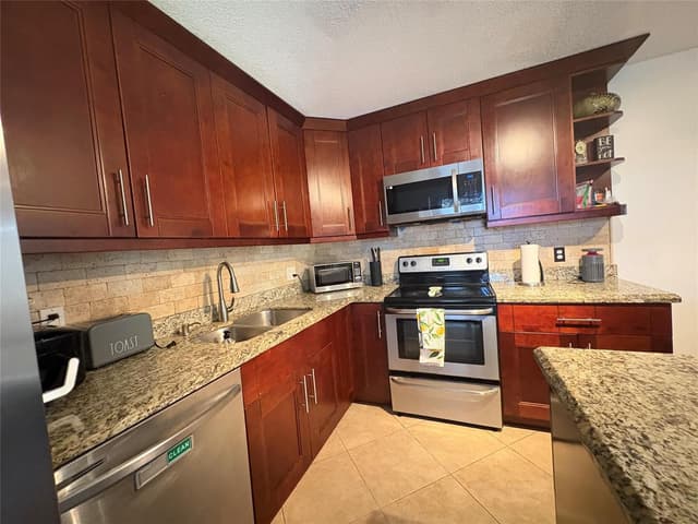 294 Arabian Road # 294, Palm Springs FL 33461 - Palm Springs, FL - Photo 5
