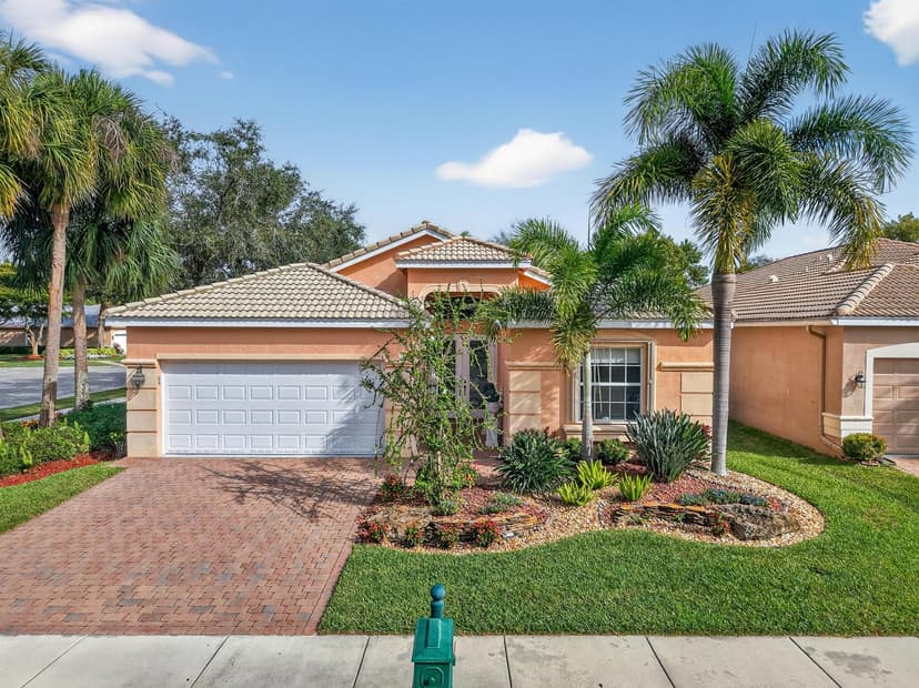 8197 Cavalli Way, Lake Worth FL 33467