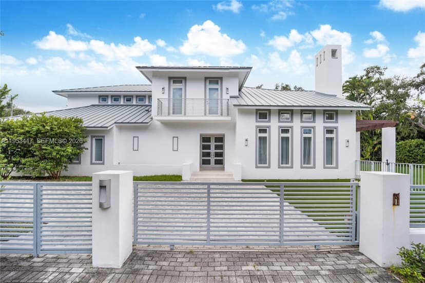 6900 Barquera St, Coral Gables FL 33146