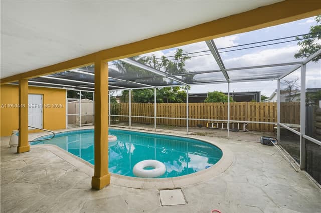 7630 Embassy Blvd, Miramar FL 33023 - Miramar, FL - Photo 6