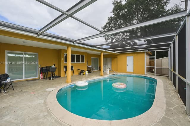 7630 Embassy Blvd, Miramar FL 33023 - Miramar, FL - Photo 5