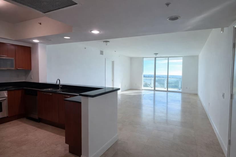 14951 Royal Oaks Lane # 1607, North Miami FL 33181