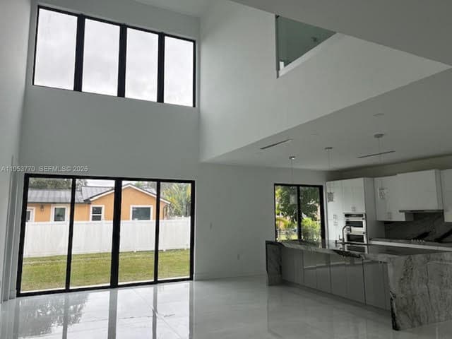 2 Hough Dr, Miami Springs FL 33166 - Miami Springs, FL - Photo 7