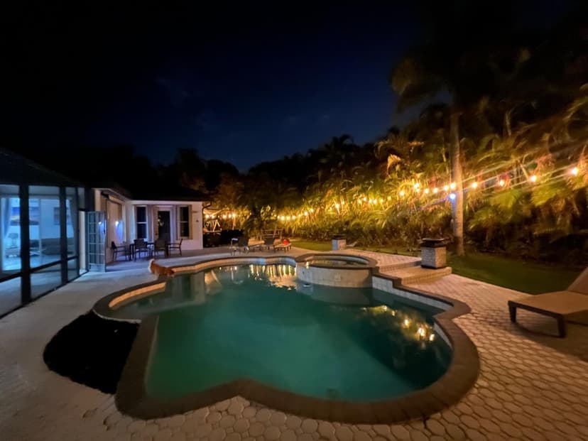 15700 Carrera Lane, Wellington FL 33414