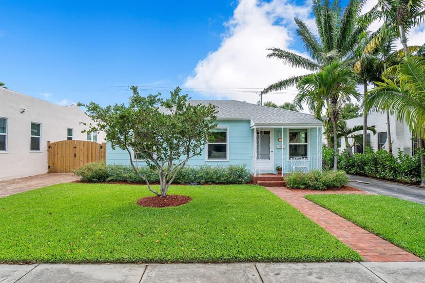 816 Avon Road, West Palm Beach FL 33401