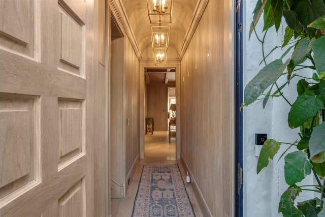 238 Phipps Plaza, Palm Beach FL 33480 - Palm Beach, FL - Photo 3