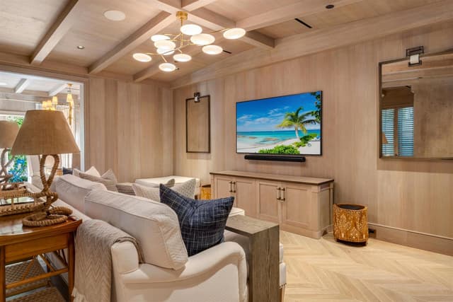 238 Phipps Plaza, Palm Beach FL 33480 - Palm Beach, FL - Photo 4