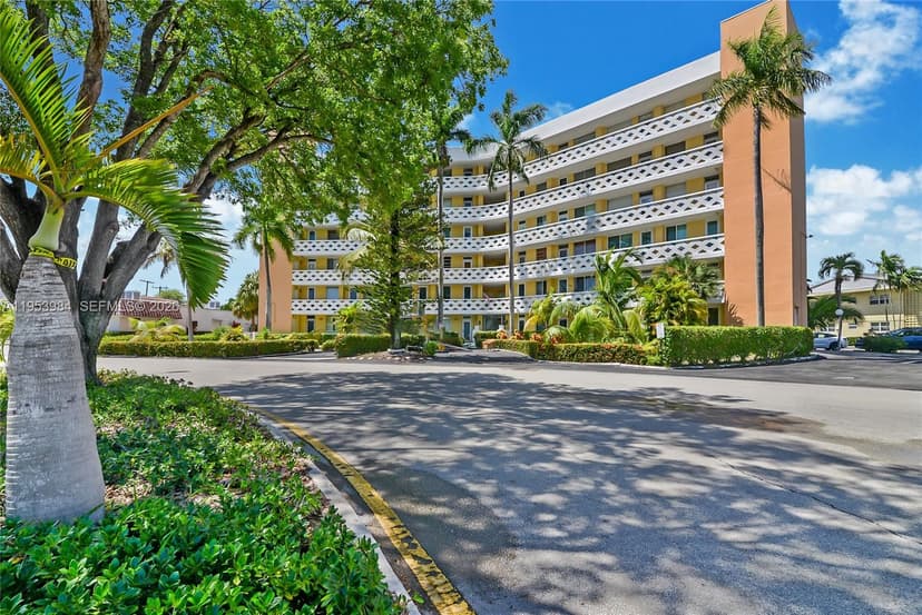 2400 NE 9th St # 201, Fort Lauderdale FL 33304