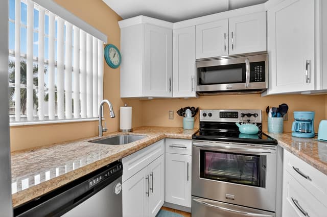 351 Fanshaw I, Boca Raton FL 33434 - Boca Raton, FL - Photo 7