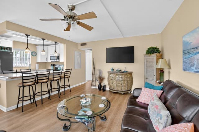 351 Fanshaw I, Boca Raton FL 33434 - Boca Raton, FL - Photo 4