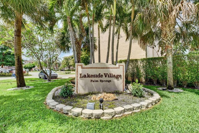 725 Lori Drive # 106, Palm Springs FL 33461 - Palm Springs, FL - Photo 2