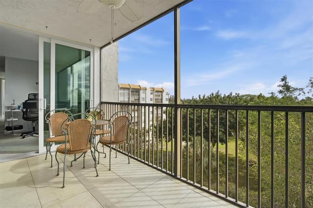 3910 Inverrary Boulevard # B, Lauderhill FL 33319 - Lauderhill, FL - Photo 4