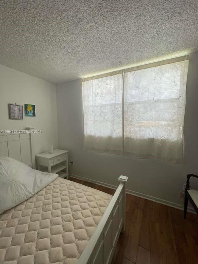 2860 Somerset Dr # 405K, Lauderdale Lakes FL 33311 - Lauderdale Lakes, FL - Photo 2