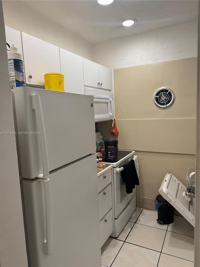 55 NW 204th St # 1, Miami Gardens FL 33169 - Miami Gardens, FL - Photo 6