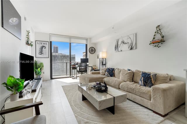 55 SW 9th St # 3005, Miami FL 33130 - Miami, FL - Photo 3