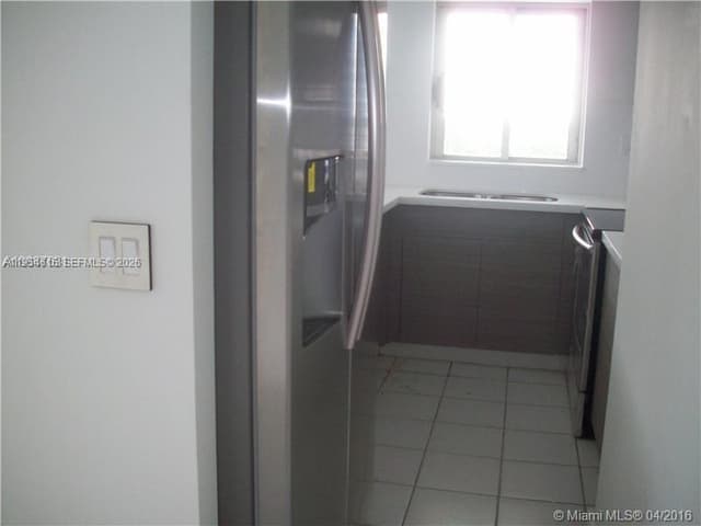1402 Brickell Bay Dr # 1103, Miami FL 33131 - Miami, FL - Photo 6