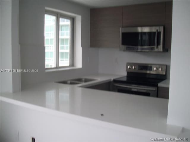 1402 Brickell Bay Dr # 1103, Miami FL 33131 - Miami, FL - Photo 4