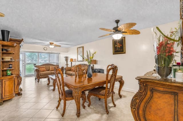 1521 NW 18th AVE # 101, Delray Beach FL 33445 - Delray Beach, FL - Photo 2