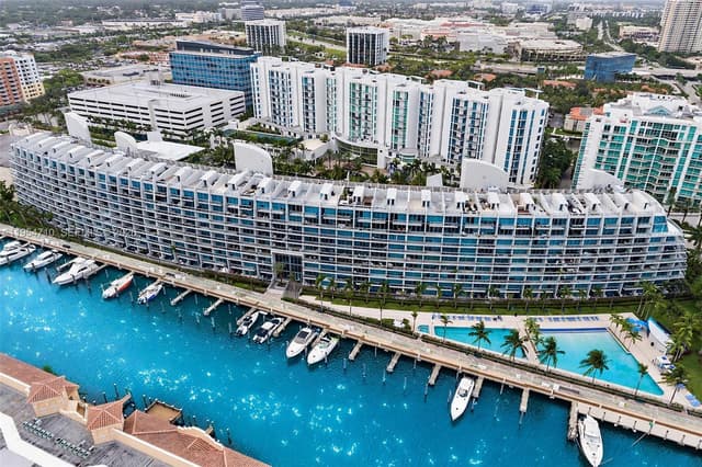 2950 NE 188th St # 302, Aventura FL 33180 - Aventura, FL - Photo 3