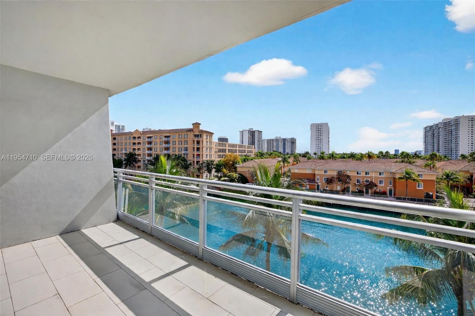 2950 NE 188th St # 302, Aventura FL 33180 - Aventura, FL - Photo 1