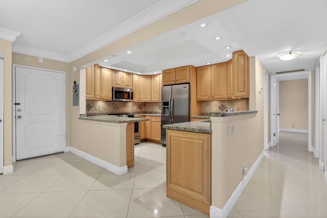 405 N Ocean Boulevard # 208, Pompano Beach FL 33062 - Pompano Beach, FL - Photo 2