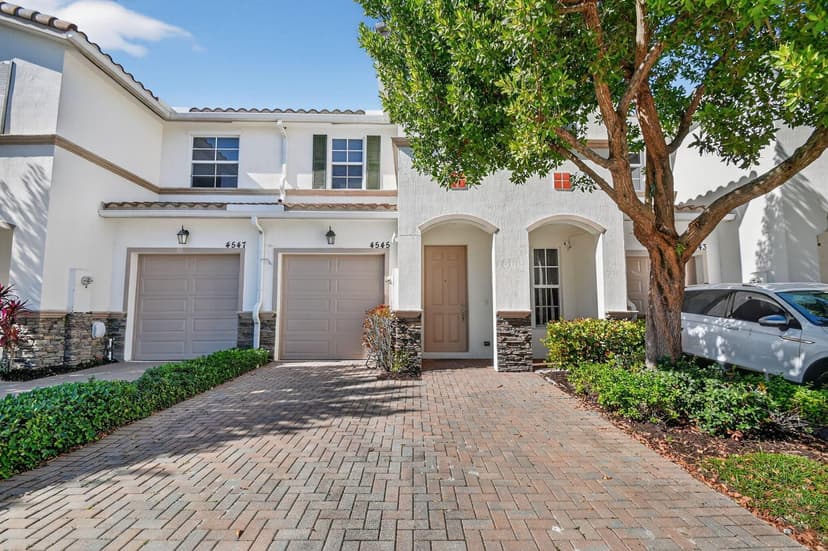 4545 Tara Cove Way, West Palm Beach FL 33417