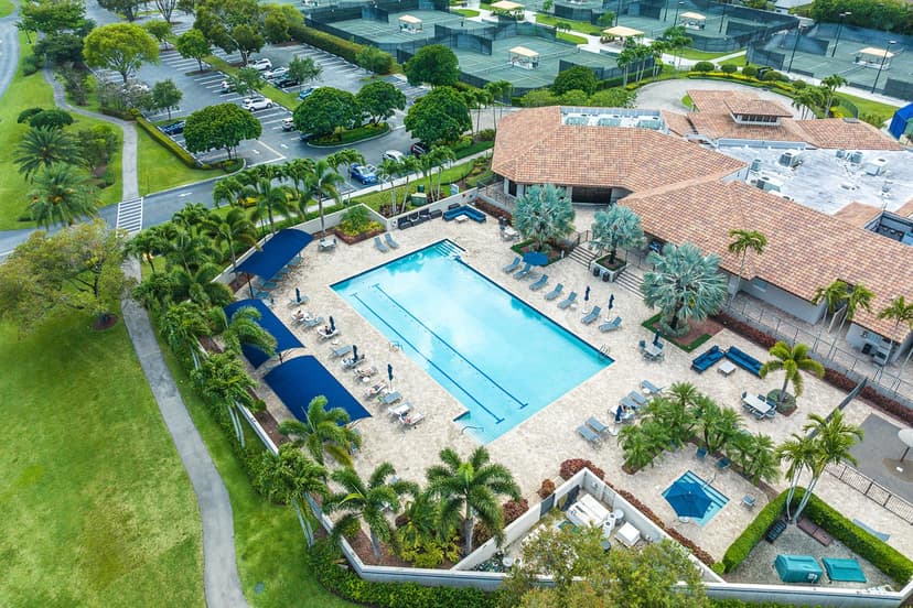 6626 Via Regina, Boca Raton FL 33433