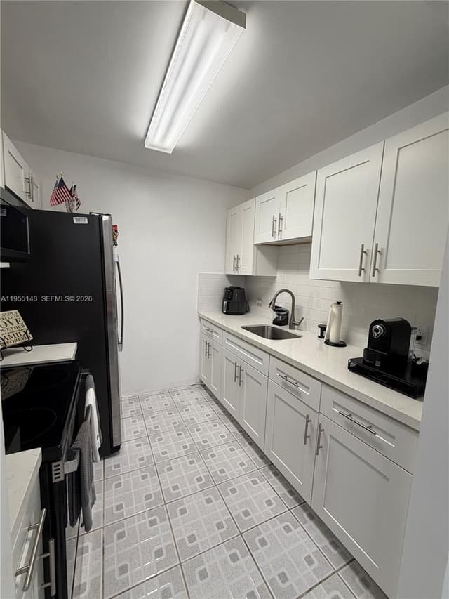 200 SW 132nd Way # 109L, Pembroke Pines FL 33027 - Pembroke Pines, FL - Photo 2