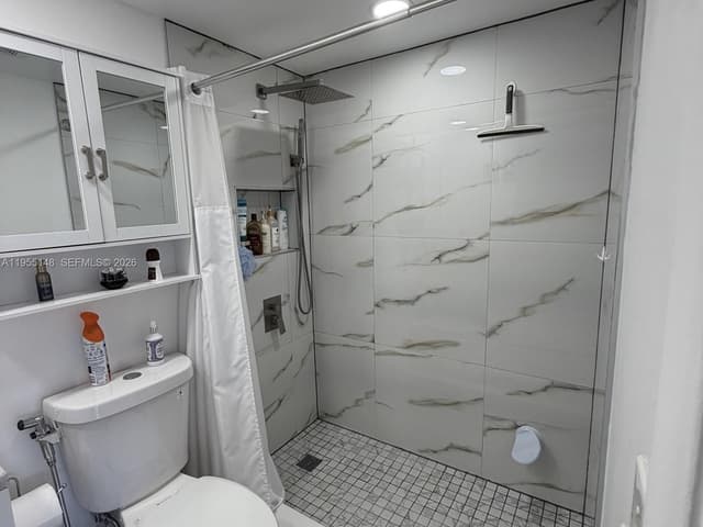 200 SW 132nd Way # 109L, Pembroke Pines FL 33027 - Pembroke Pines, FL - Photo 5