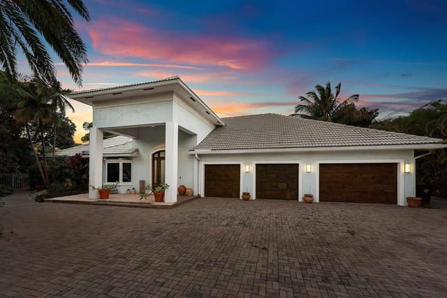 2311 NE 47th Street, Lighthouse Point FL 33064 - Lighthouse Point, FL - Photo 2