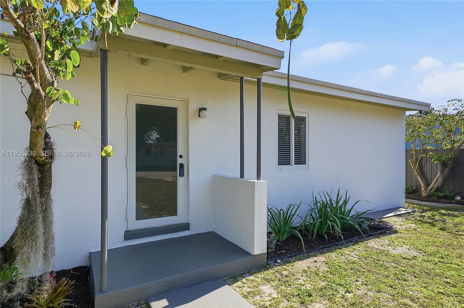 1308 NW 13th Ct, Fort Lauderdale FL 33311 - Fort Lauderdale, FL - Photo 1