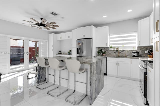 3176 NE 4 Street, Homestead FL 33033 - Homestead, FL - Photo 5