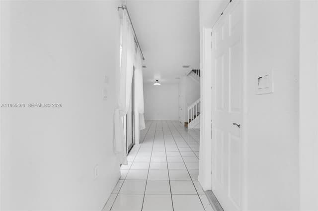 1120 Cliffrose St, Hollywood FL 33019 - Hollywood, FL - Photo 6