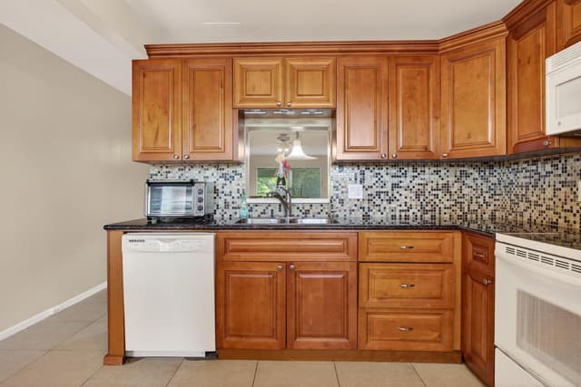2003 Granada Drive # L4, Coconut Creek FL 33066 - Coconut Creek, FL - Photo 7