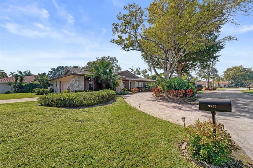 9600 Conch Shell Manor, Plantation FL 33324
