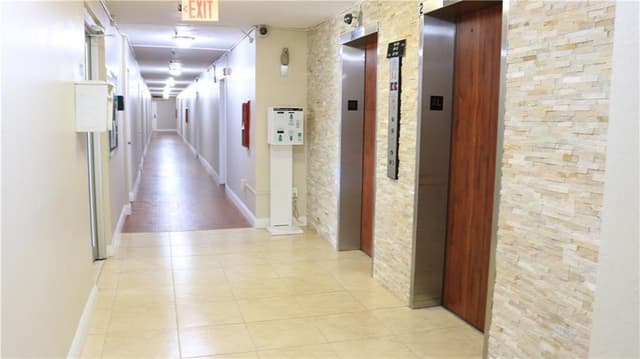 7300 NW 17th Street # 202, Plantation FL 33313 - Plantation, FL - Photo 3