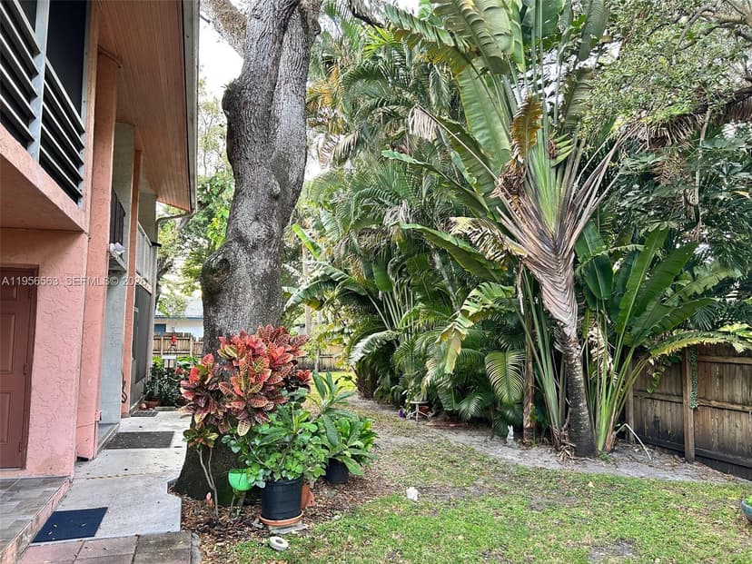 815 SW 30th St # J, Fort Lauderdale FL 33315