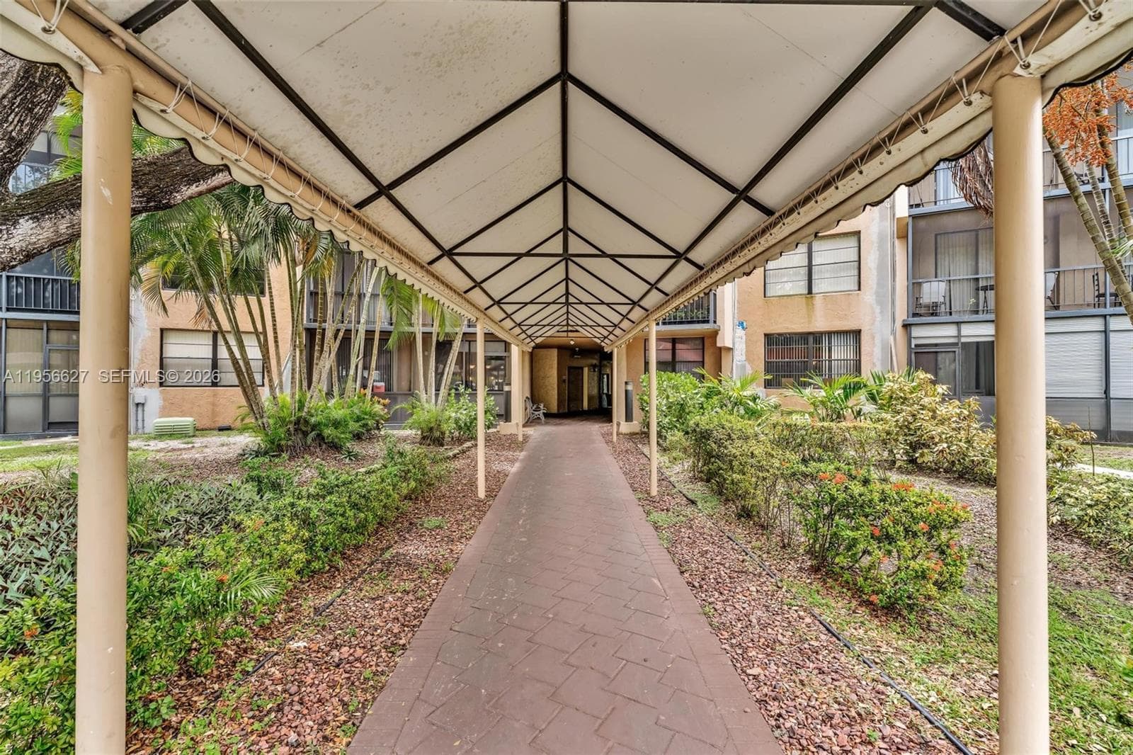 3800 N Hills Dr # 312, Hollywood FL 33021 - Hollywood, FL - Photo 1
