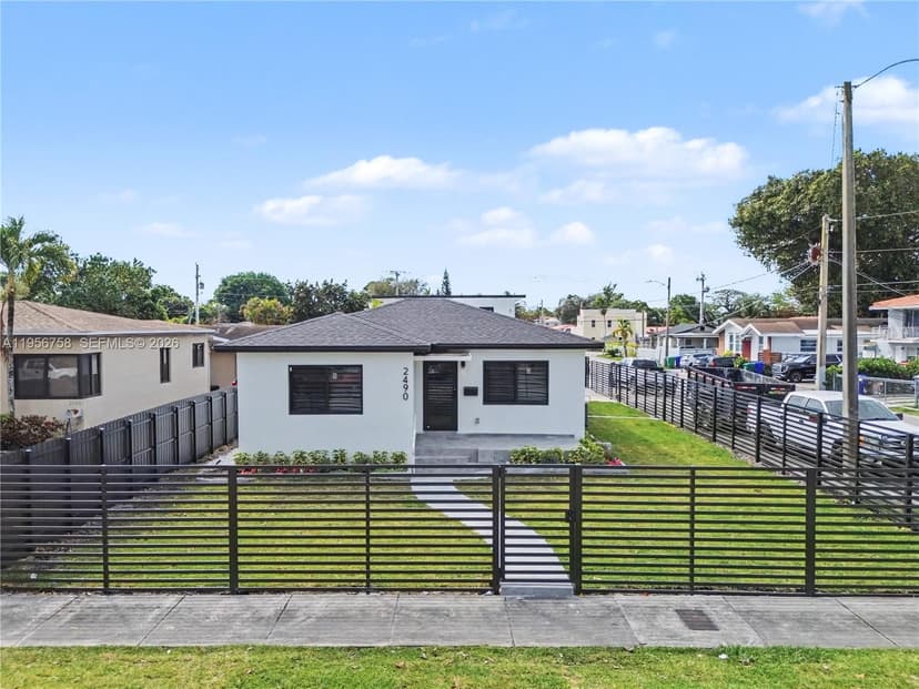 2490 SW 17th St, Miami FL 33145