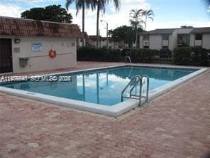 900 NE 209th Ter # 31, Miami FL 33179 - Miami, FL - Photo 3