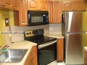 900 NE 209th Ter # 31, Miami FL 33179 - Miami, FL - Photo 1