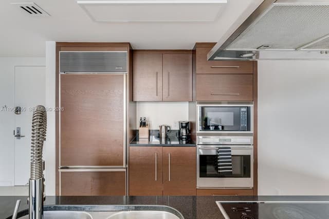 485 Brickell Ave # 4706, Miami FL 33131 - Miami, FL - Photo 5