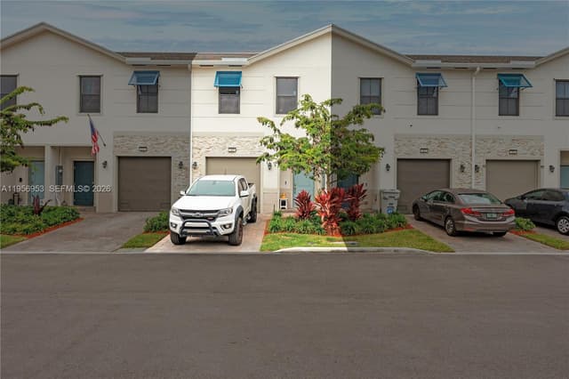 369 NW 8th Ct, Pompano Beach FL 33060 - Pompano Beach, FL - Photo 2