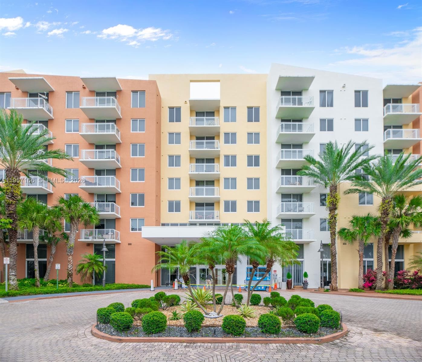 2775 NE 187th St # 215, Aventura FL 33180 - Aventura, FL - Photo 1