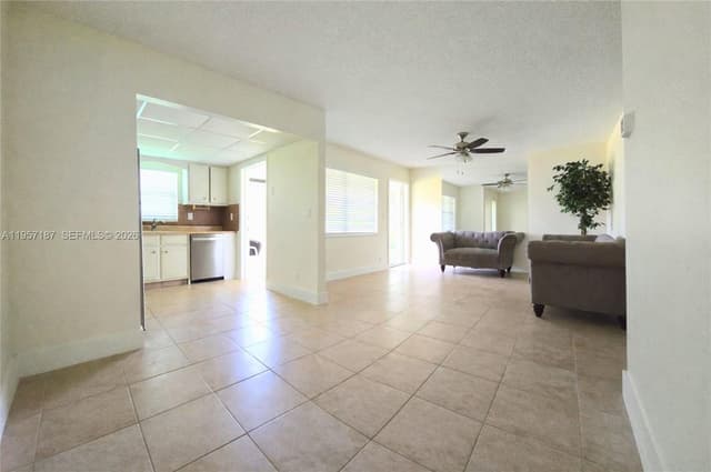 5300 Washington St # I205, Hollywood FL 33021 - Hollywood, FL - Photo 3