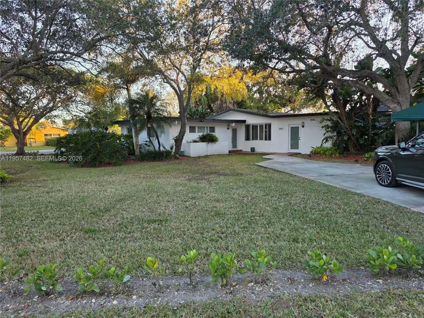9860 SW 140th St, Miami FL 33176