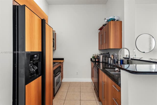 335 S Biscayne Blvd # 10, Miami FL 33131 - Miami, FL - Photo 5