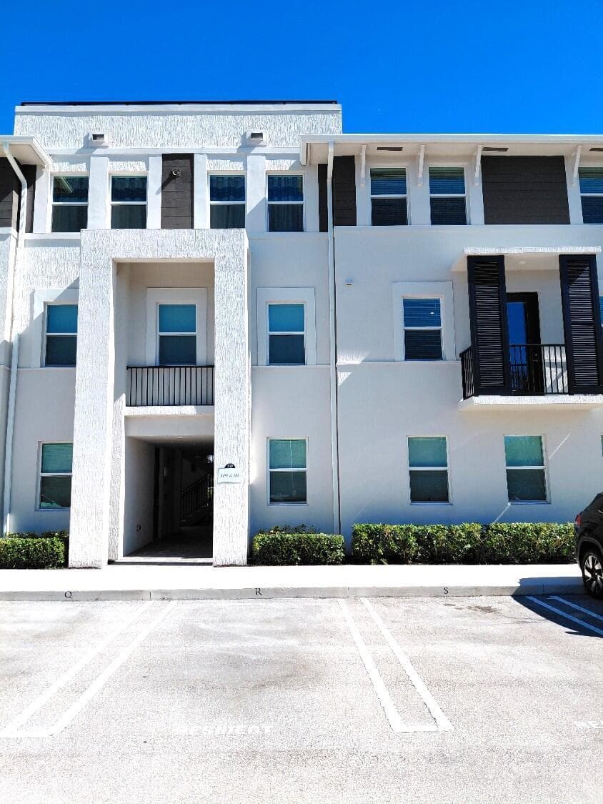 8878 Lake Worth Road # 209, Lake Worth FL 33467 - Lake Worth, FL - Photo 1
